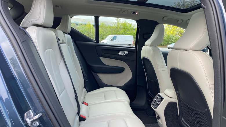 Volvo Xc40 1.5 T3 [163] Inscription Pro 5dr Geartronic Petrol Estate